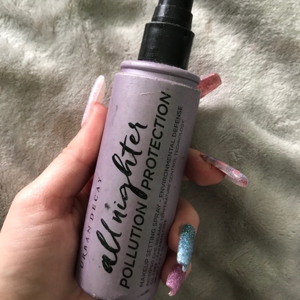 Setting spray